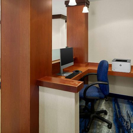 Fairfield Inn & Suites By Marriott Карлайл Екстериор снимка
