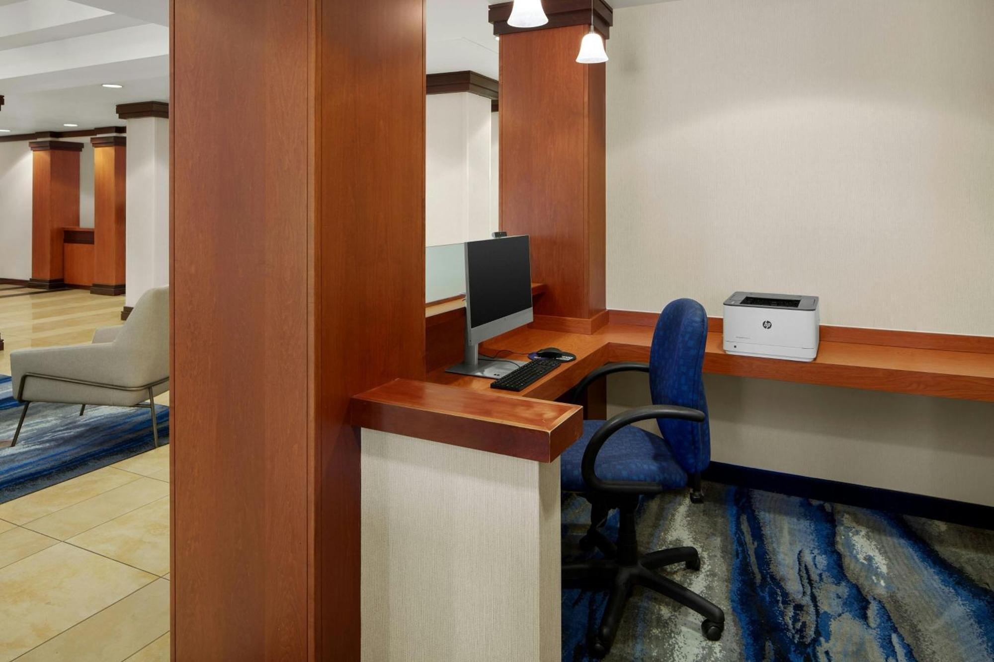 Fairfield Inn & Suites By Marriott Карлайл Екстериор снимка