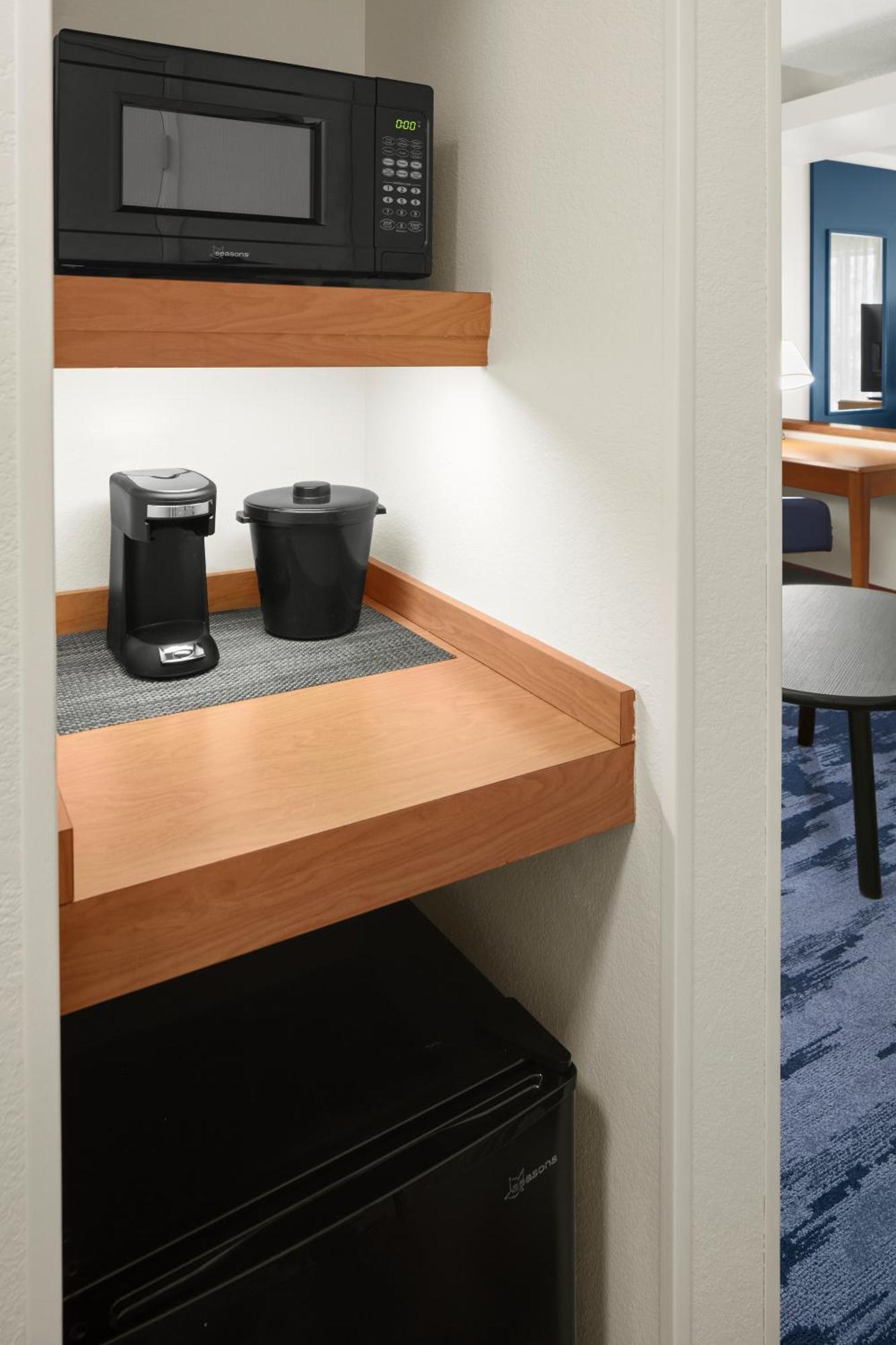 Fairfield Inn & Suites By Marriott Карлайл Екстериор снимка
